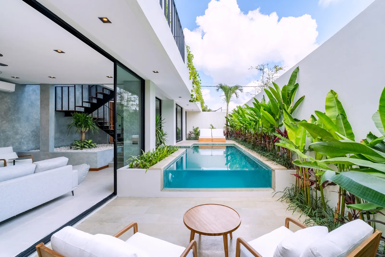 Piscina privada de la villa